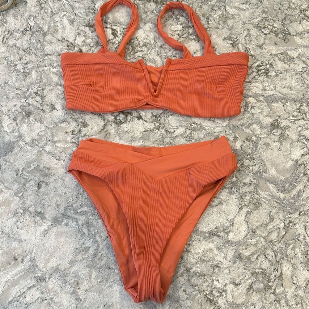 👙 Burnt Orange L Space Bikini Top - Size D